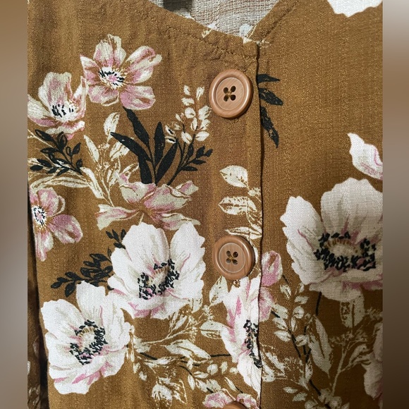 Torrid Brown Floral Top - Picture 3 of 7